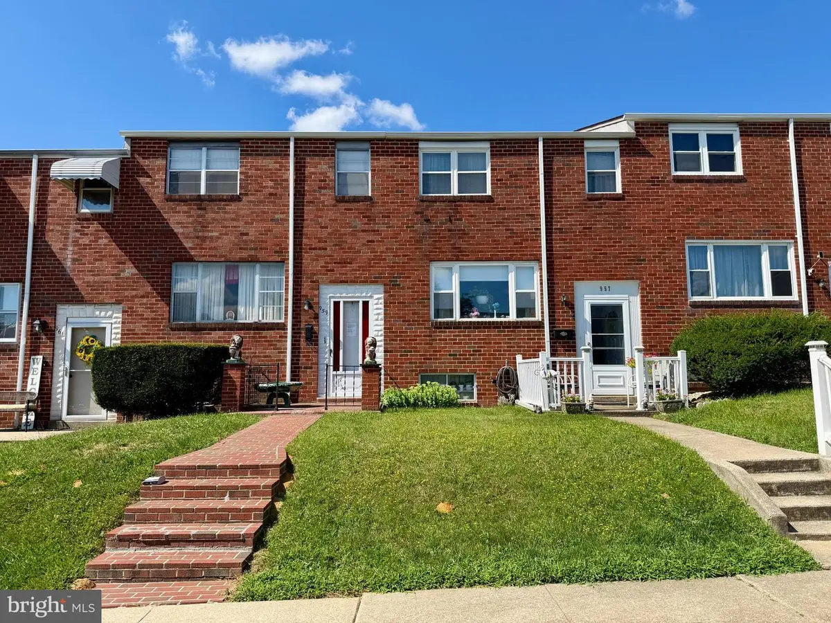 959 Regina Dr, Baltimore, MD 21227 - #1