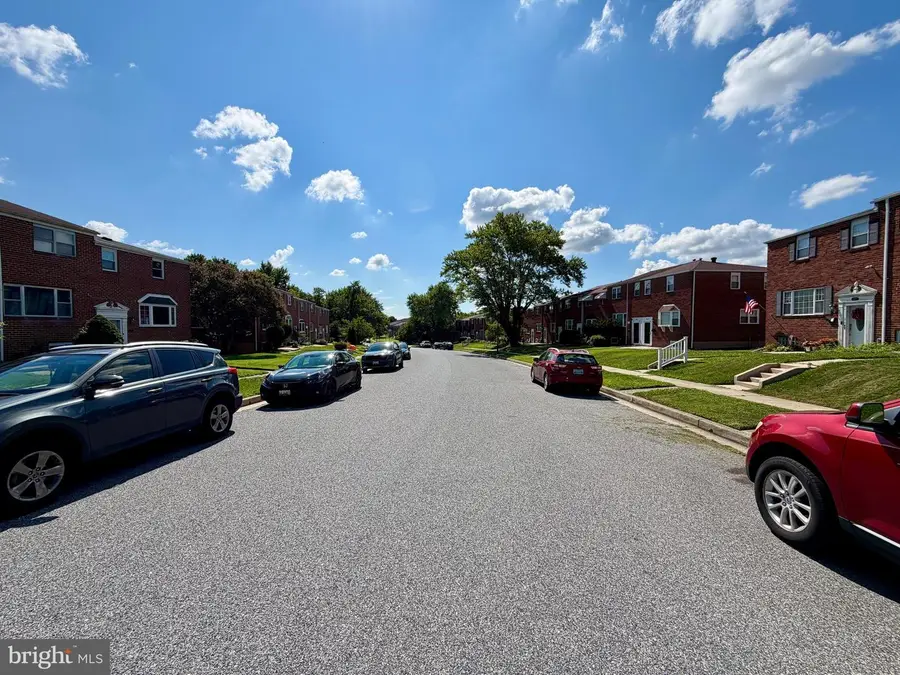 959 Regina Dr, Baltimore, MD 21227 - #3