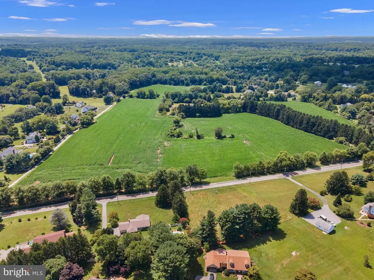 12700 Falls Rd, Cockeysville, MD 21030 - #1
