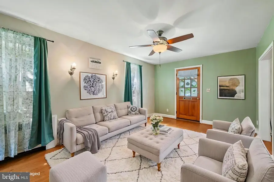 5811 Edmondson Ave, Catonsville, MD 21228 - #2
