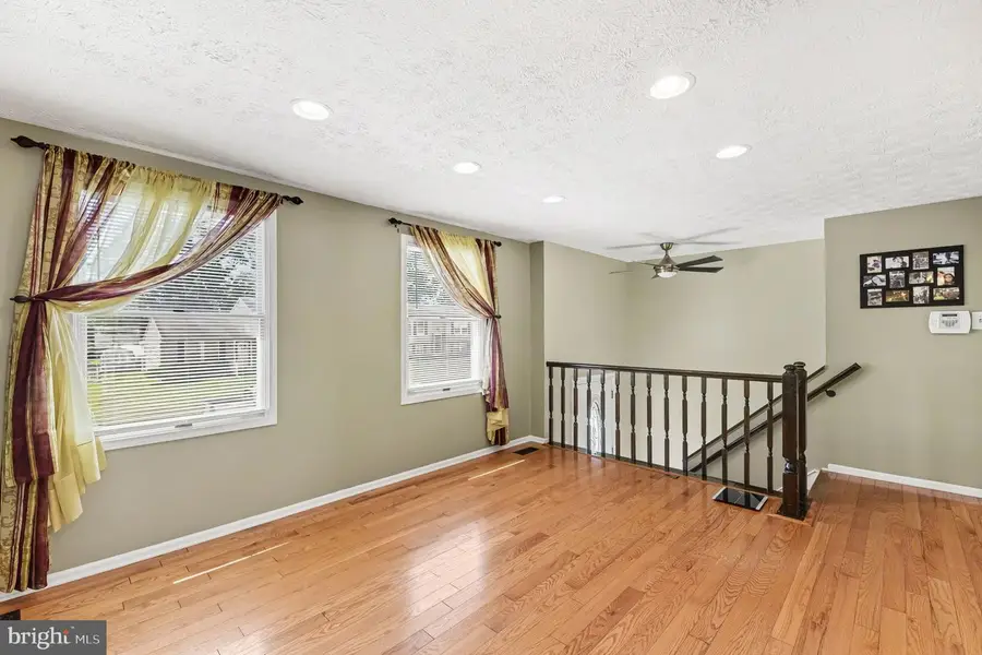 1922 Sue Creek Dr, Essex, MD 21221 - #3
