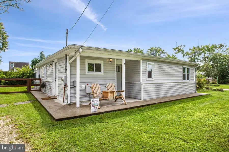 1643 Bowleys Quarters Rd, Baltimore, MD 21220 - #3