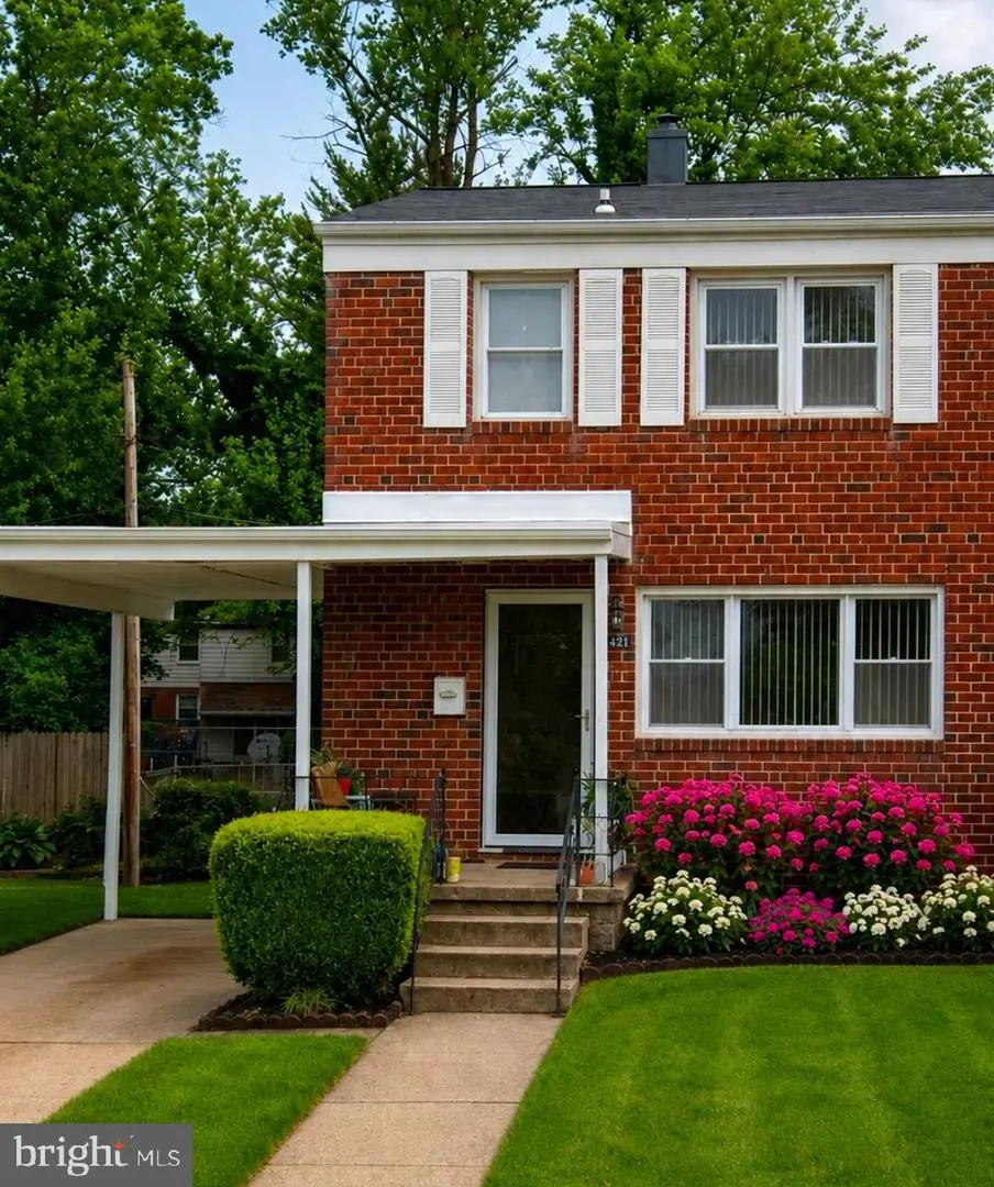 6221 Robin Hill Rd, Baltimore, MD 21207 - #1