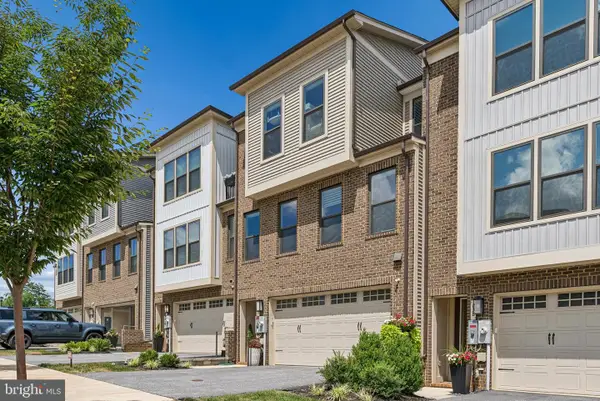 240 Hickory Hollow Ct, COCKEYSVILLE, MD 21030