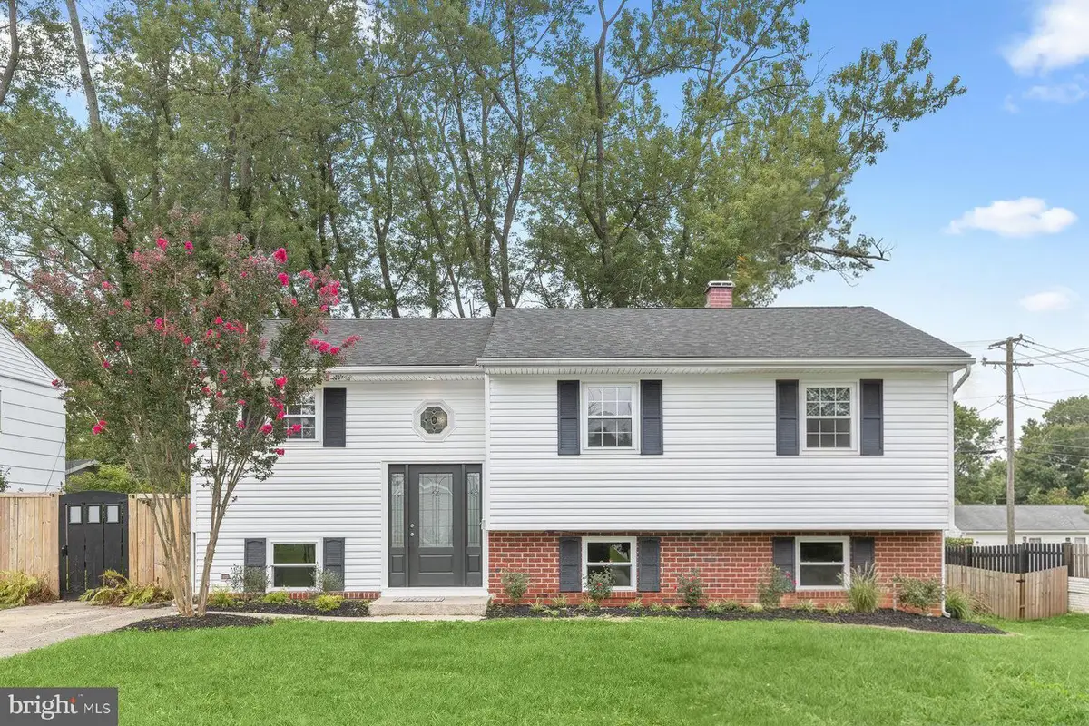 313 Academy Ave, Reisterstown, MD 21136 - #1