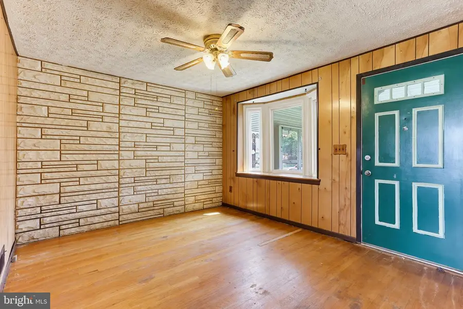 8458 Kavanagh Rd, Baltimore, MD 21222 - #3