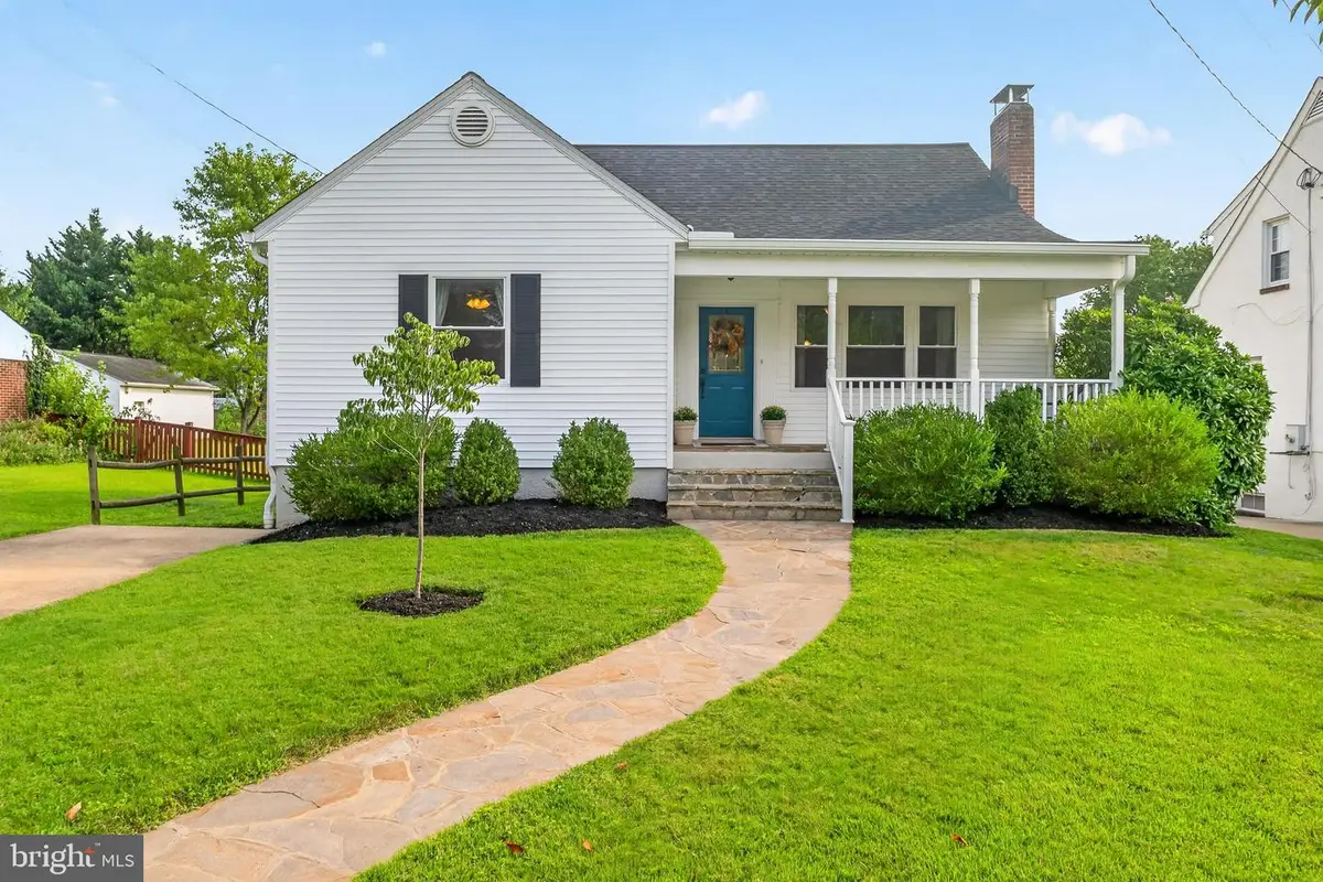 2122 Rockwell Ave, Catonsville, MD 21228 - #1