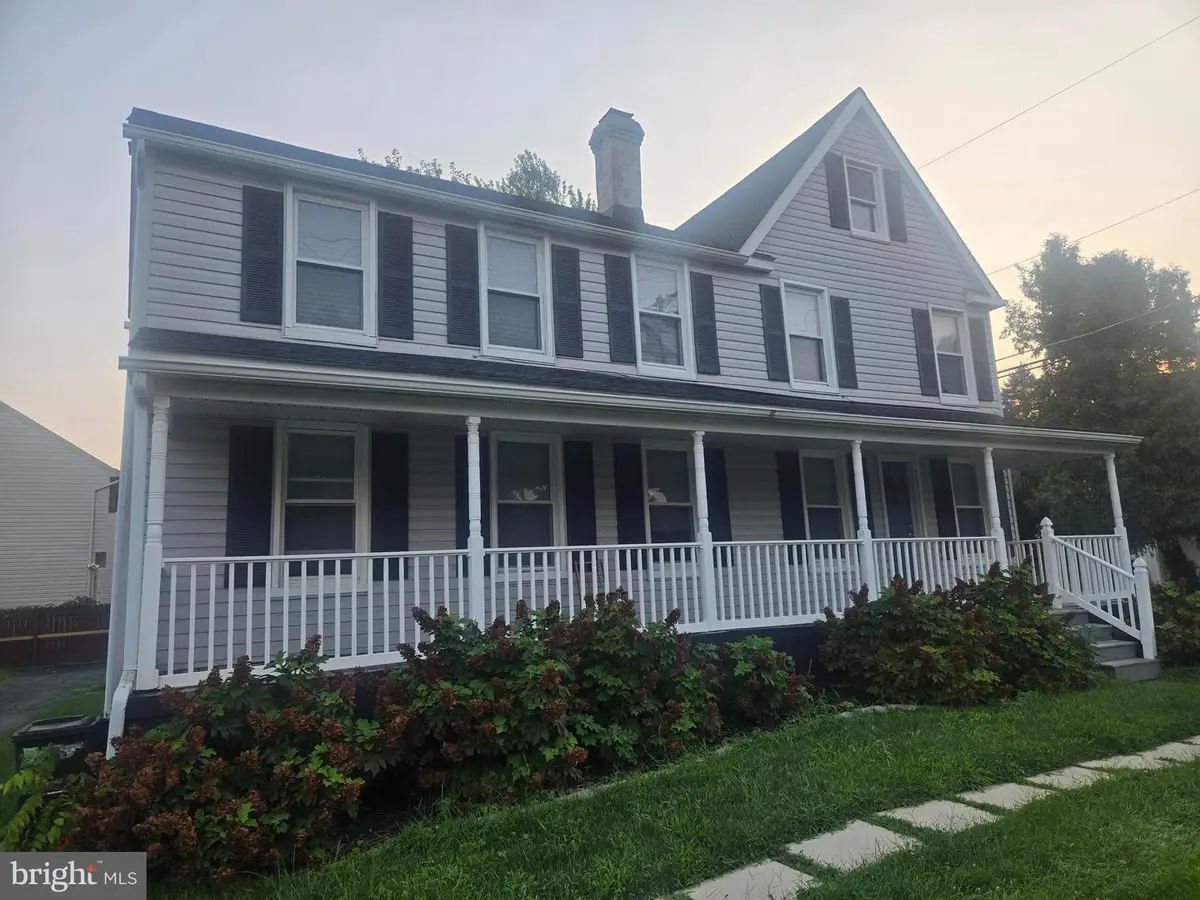 6825 Windsor Mill, Gwynn Oak, MD 21207 - #1