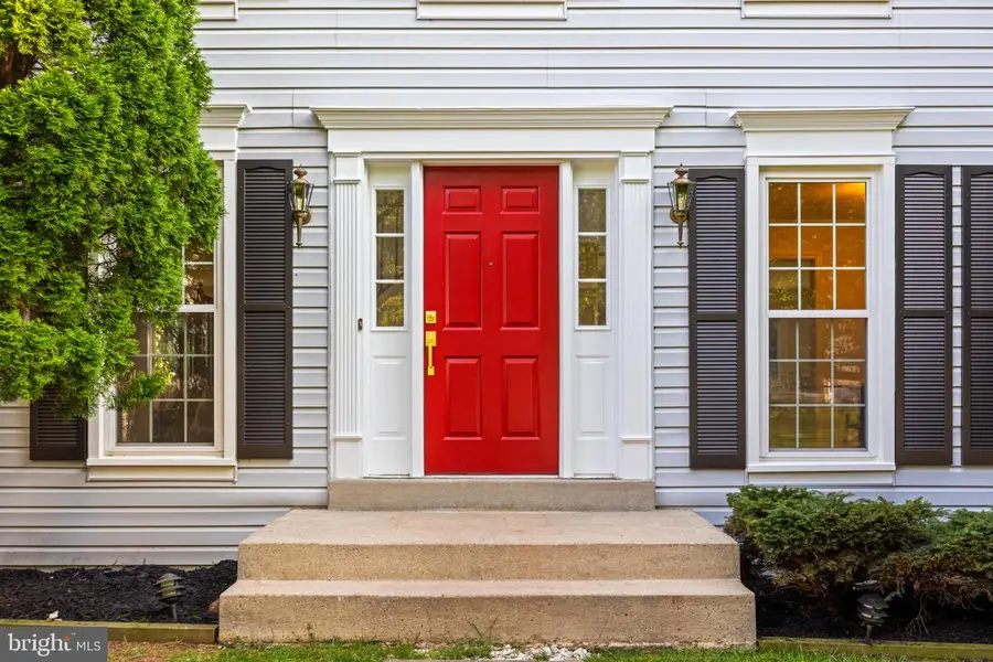 9 English Elm Ct, Baltimore, MD 21228 - #3