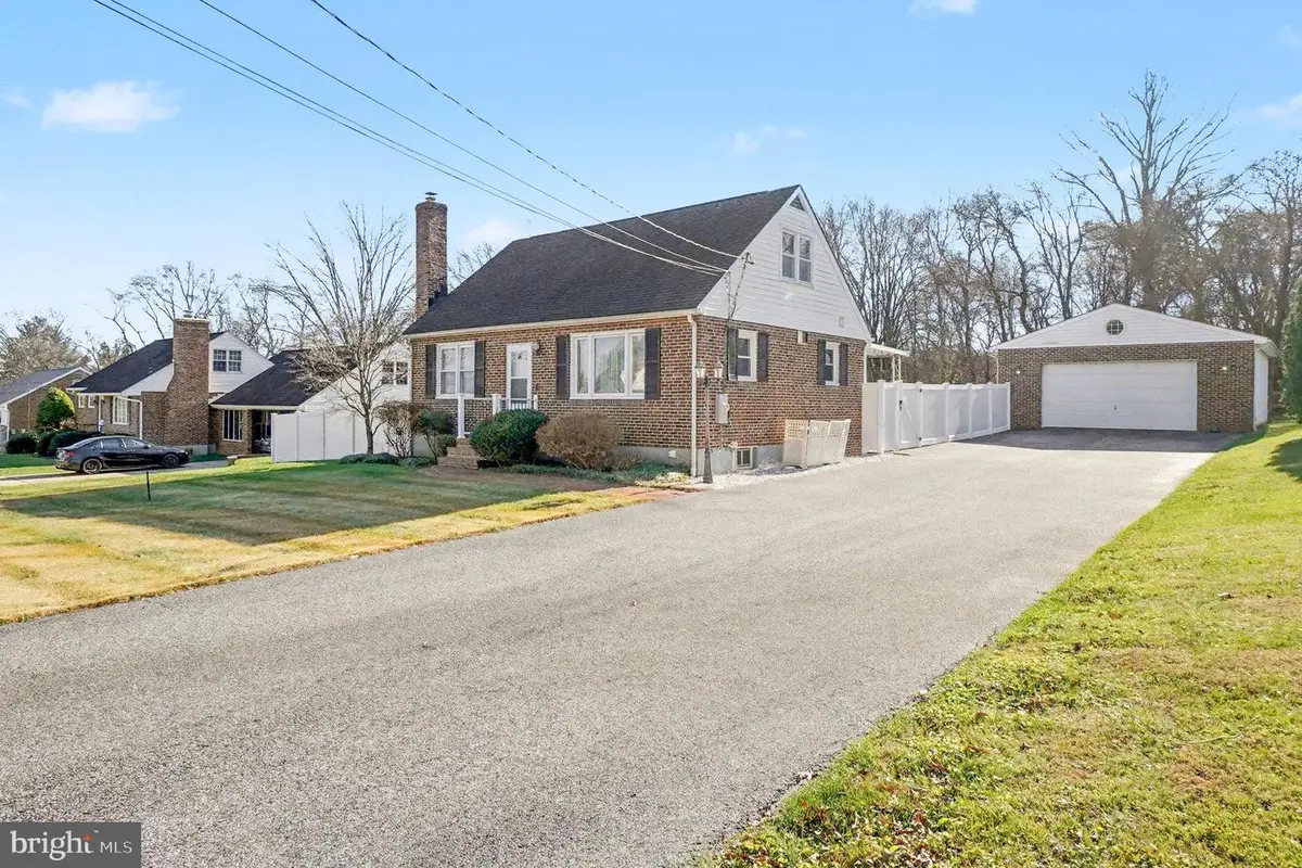 5809 Pine Hill Dr, White Marsh, MD 21162 - #1