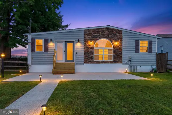 3704 Edgewater Pl, DUNDALK, MD 21222