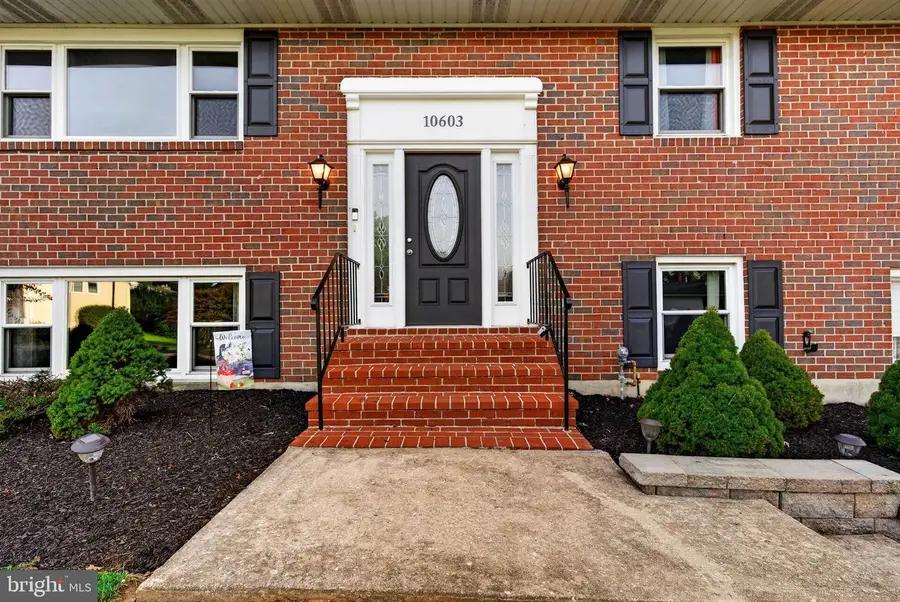 10603 Lancewood Rd, Cockeysville, MD 21030 - #2