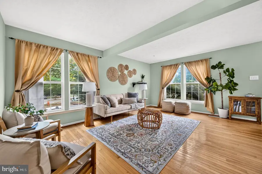 9800 Bayline Cir, Owings Mills, MD 21117 - #3