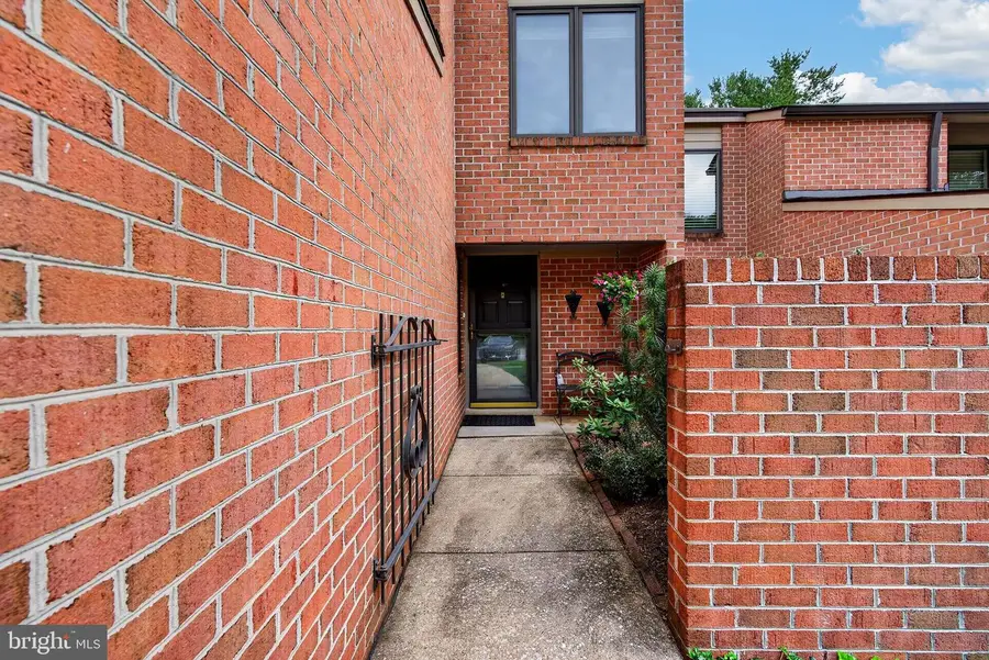 5 Oakridge Ct, Lutherville Timonium, MD 21093 - #3