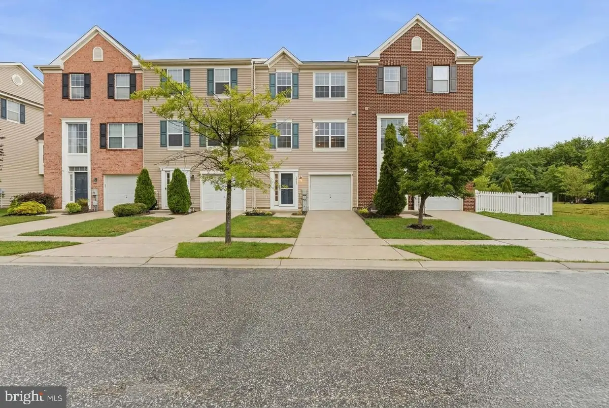 8529 Stansbury Lake Dr, Baltimore, MD 21222 - #1