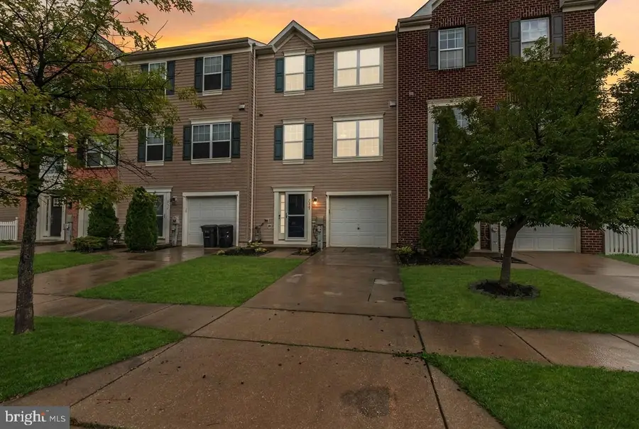 8529 Stansbury Lake Dr, Baltimore, MD 21222 - #2