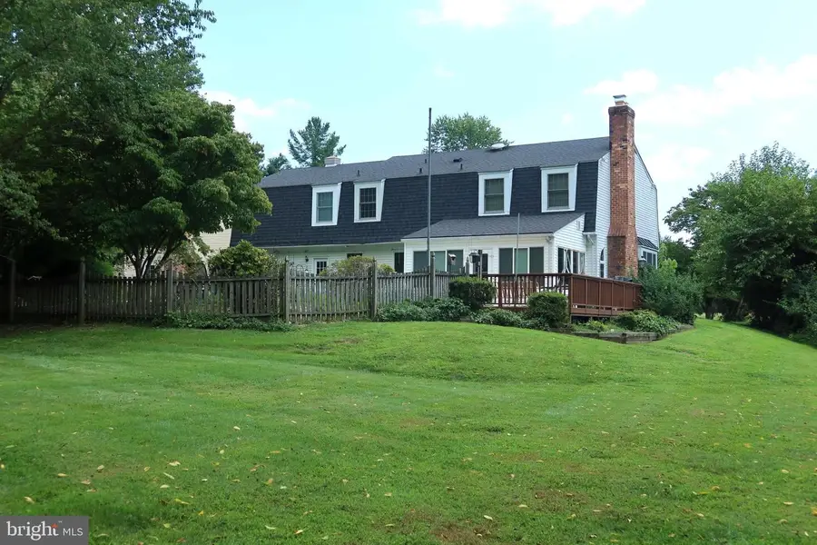 15 Lochmoor Ct, Lutherville Timonium, MD 21093 - #3