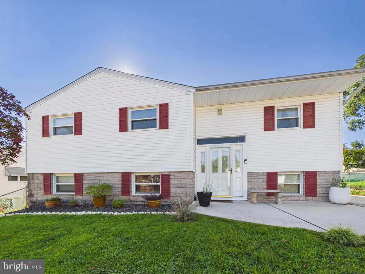 5127 Mcfaul Rd, Baltimore, MD 21206 - #1