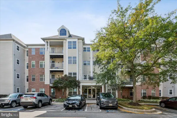 4550 Chaucer Way #104, OWINGS MILLS, MD 21117