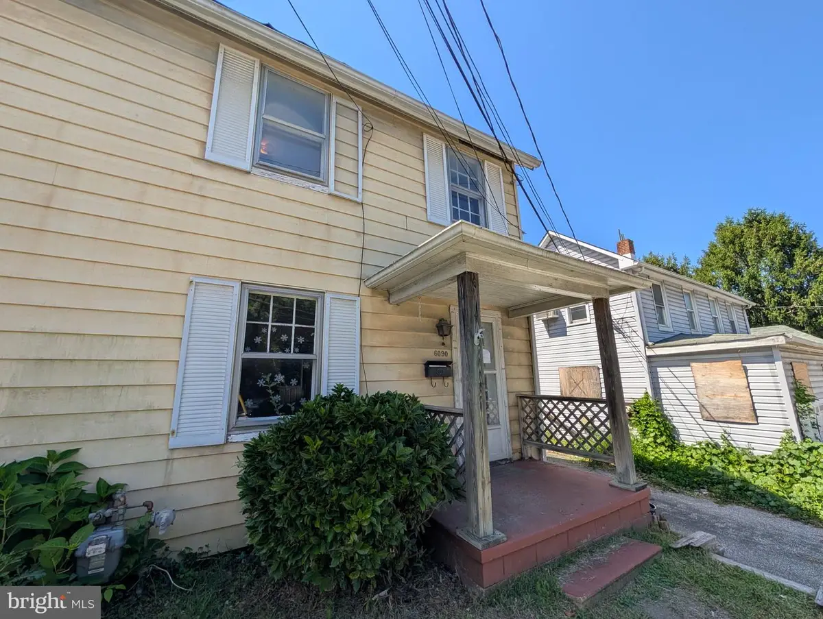 6090 Falls Rd, Baltimore, MD 21209 - #1
