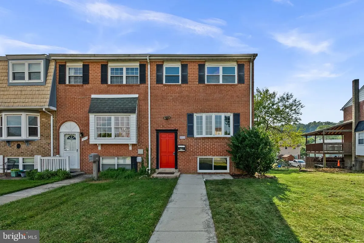 955 Stormont Cir, Baltimore, MD 21227 - #1
