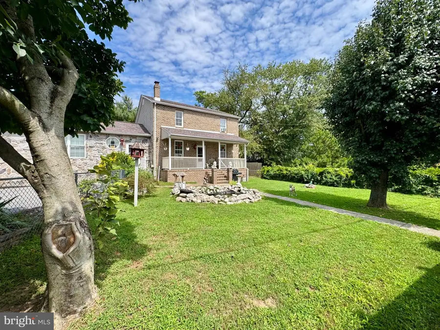 8514 Sandy Plains Rd, Dundalk, MD 21222 - #3