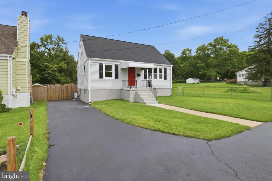 114 Mine Bank Ln, Halethorpe, MD 21227 - #2