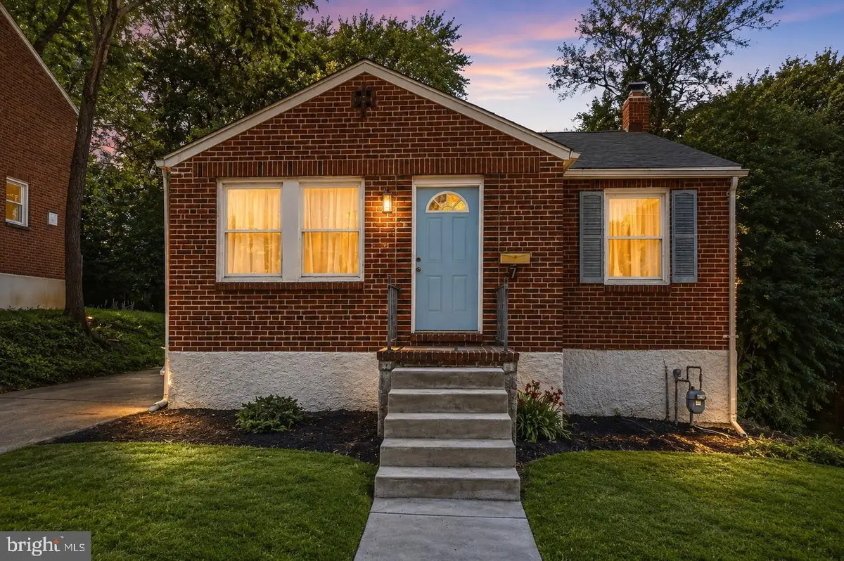 7 Lodge Rd, Catonsville, MD 21228 - #1