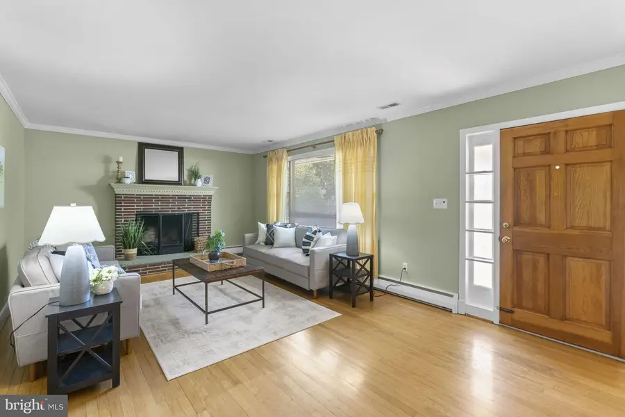 2206 Pleasant Dr, Baltimore, MD 21228 - #3