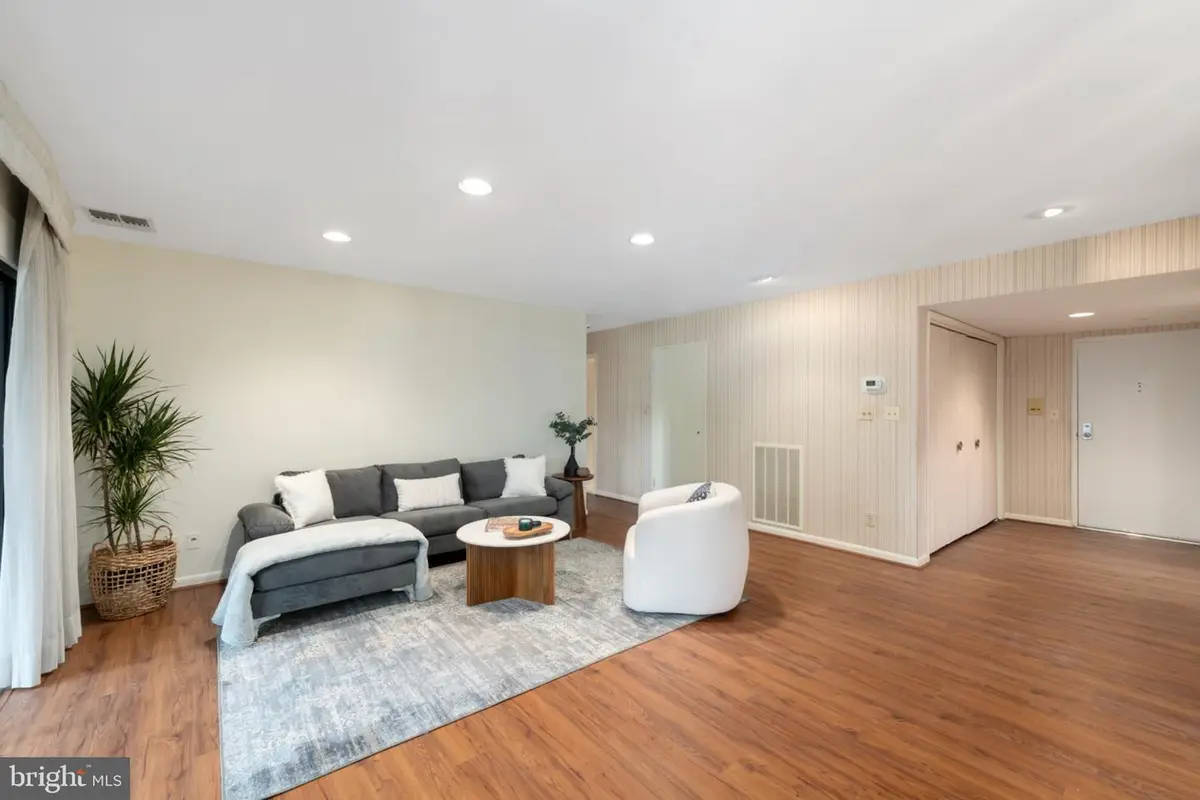 1 High Stepper Ct #405, Pikesville, MD 21208 - #1