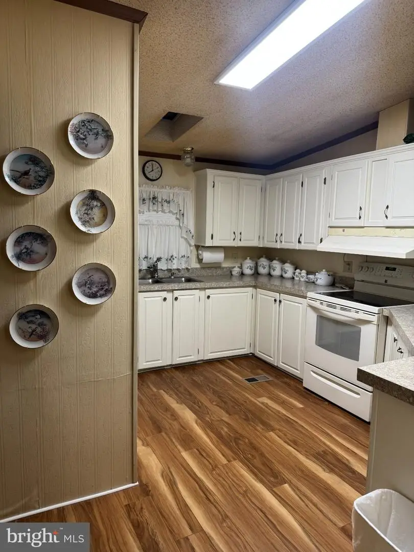 10002 Crane Ln, Middle River, MD 21220 - #2