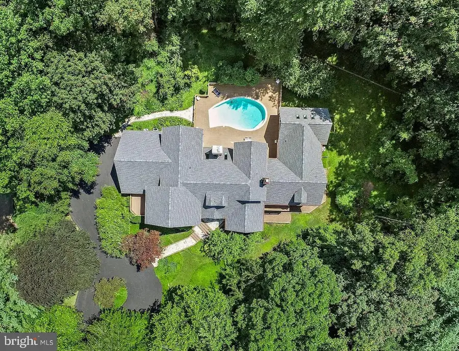 2 Roland Ct, Towson, MD 21204 - #2