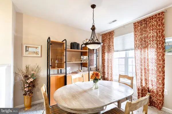 400 Symphony Cir #67a, HUNT VALLEY, MD 21030