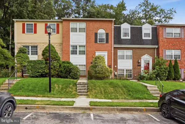 9 Summit Green Ct, COCKEYSVILLE, MD 21030