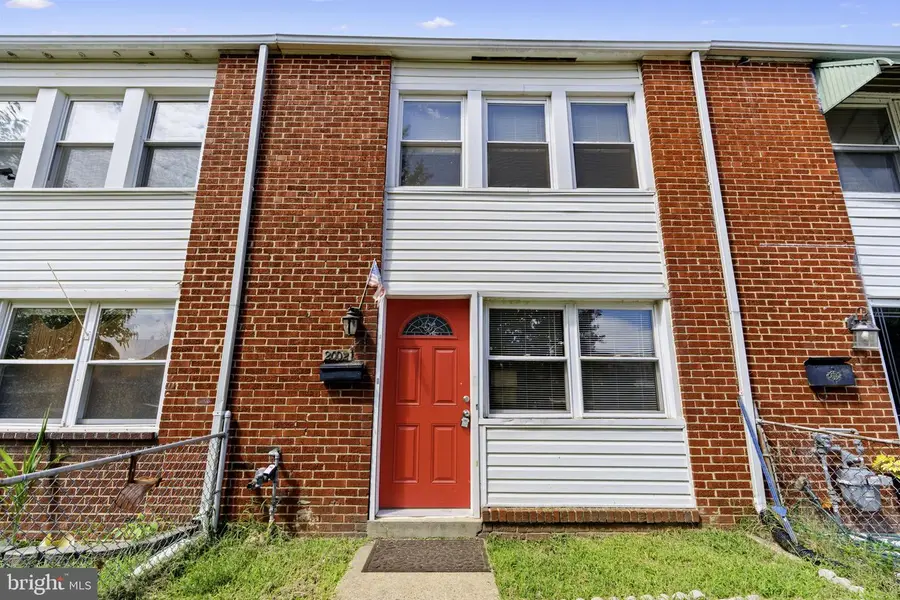 2002 Larkhall Rd, Dundalk, MD 21222 - #3