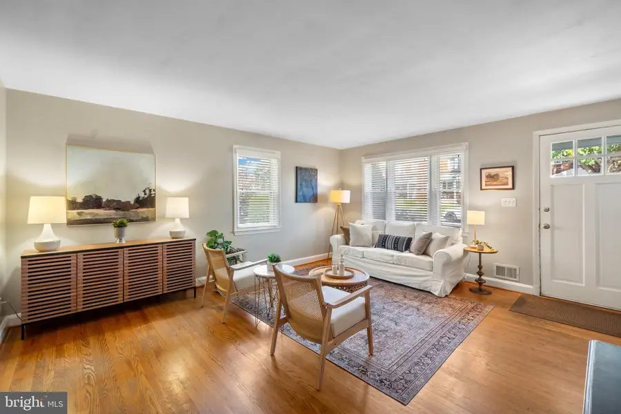 30 Shady Nook, Baltimore, MD 21228 - #2