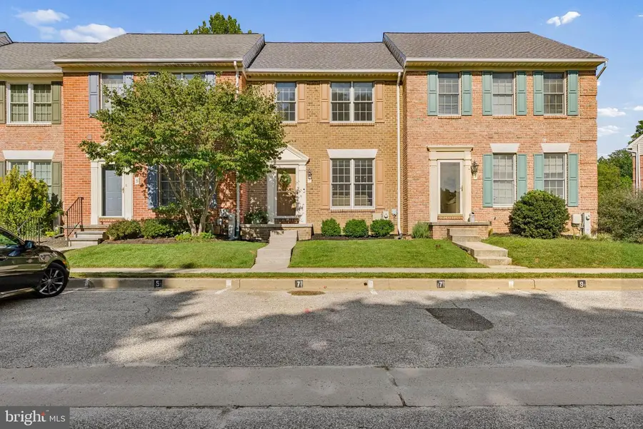 7 Snowberry Ct, Cockeysville, MD 21030 - #2