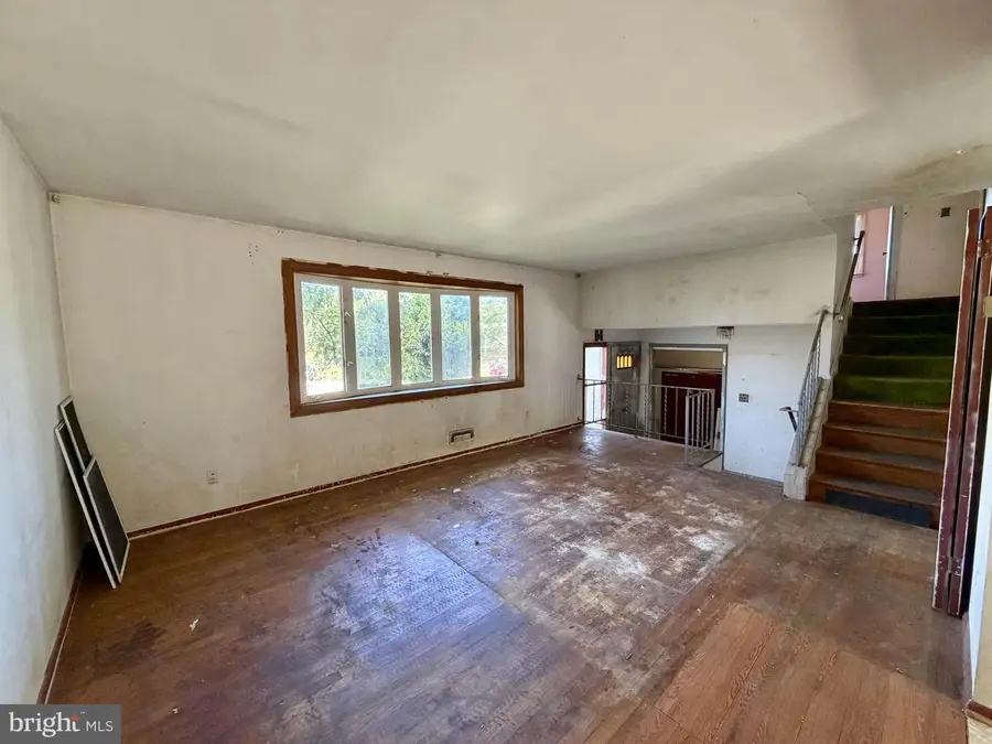 8415 Church Ln, Randallstown, MD 21133 - #3