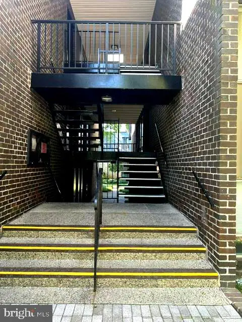 25 Stonehenge Cir #7, Pikesville, MD 21208 - #2