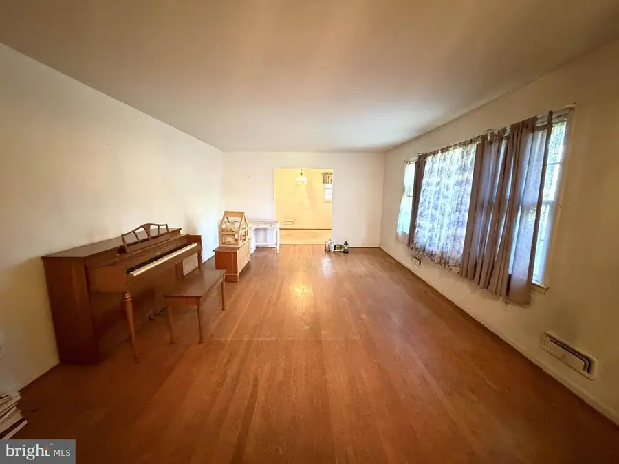 2313 Pot Spring Rd, Lutherville Timonium, MD 21093 - #3