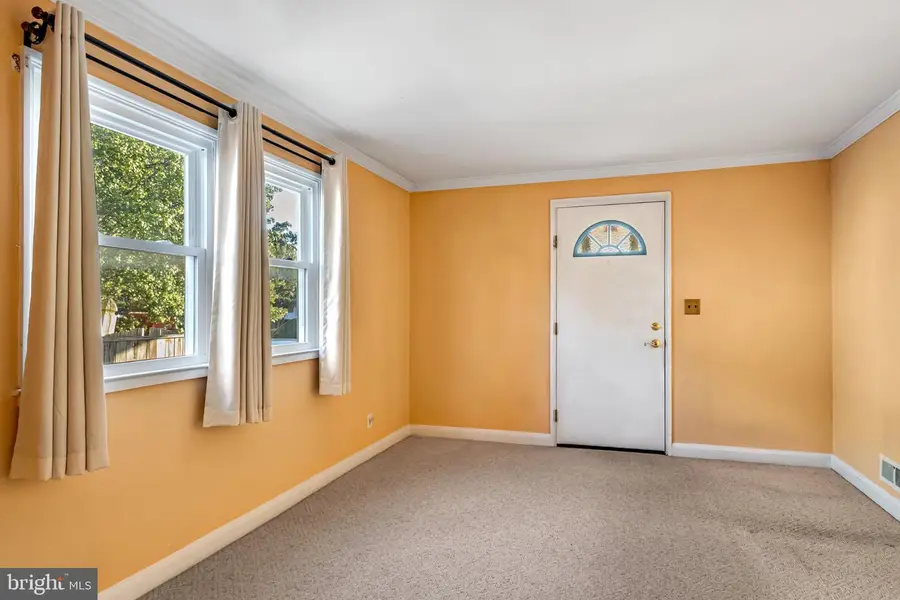 2528 Hillcrest Ave, Parkville, MD 21234 - #2