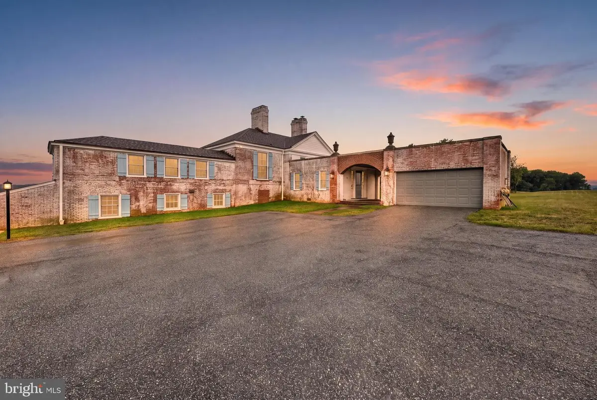 2601 Butler Rd, Glyndon, MD 21071 - #1