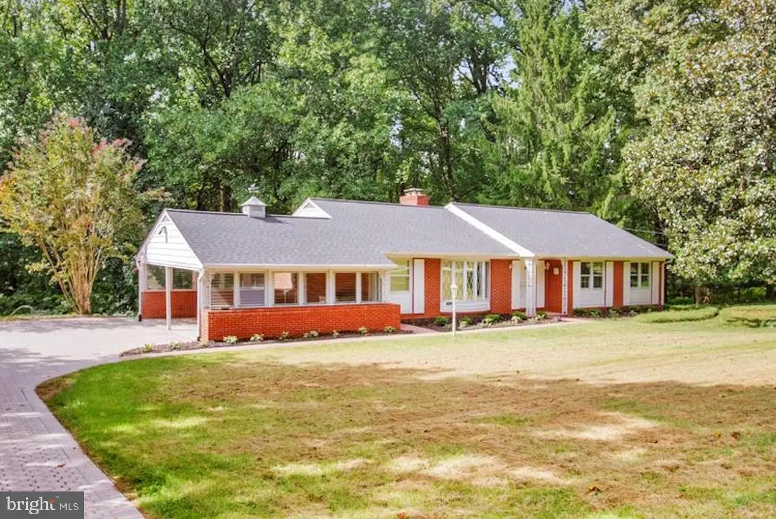 4111 Halifax Ct, Glen Arm, MD 21057 - #1