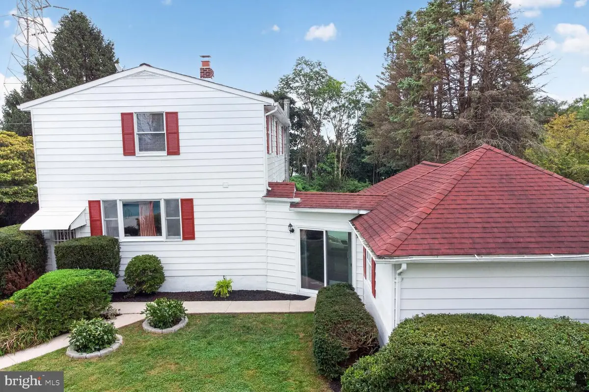 6 Sunset Rd, Owings Mills, MD 21117 - #1