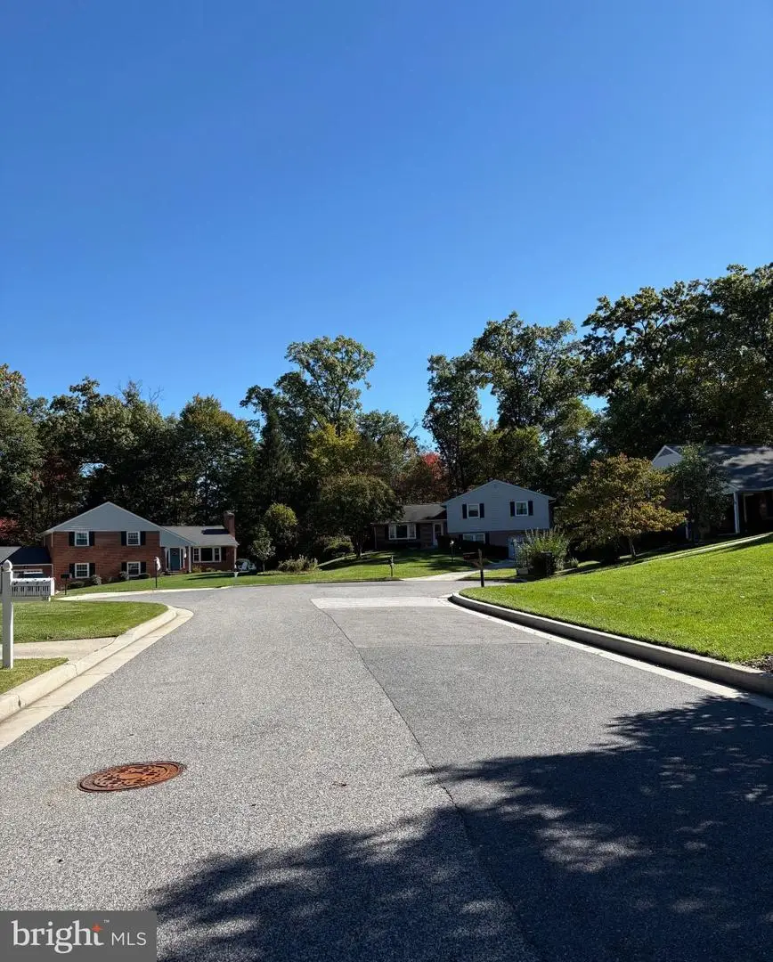 207 Lynncrest Ct, Lutherville Timonium, MD 21093 - #2