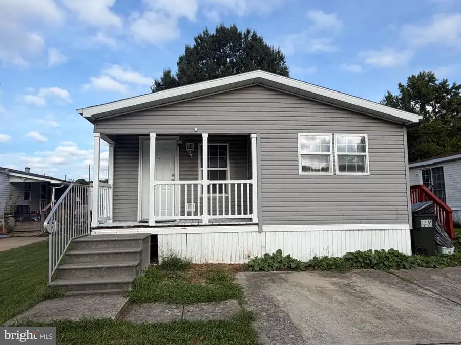 3410 Honeysuckle Ln, Middle River, MD 21220 - #3