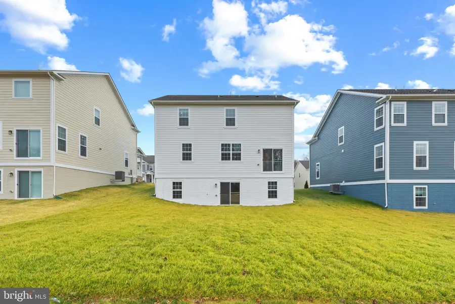 8126 Cypress Point Dr, Rosedale, MD 21237 - #2