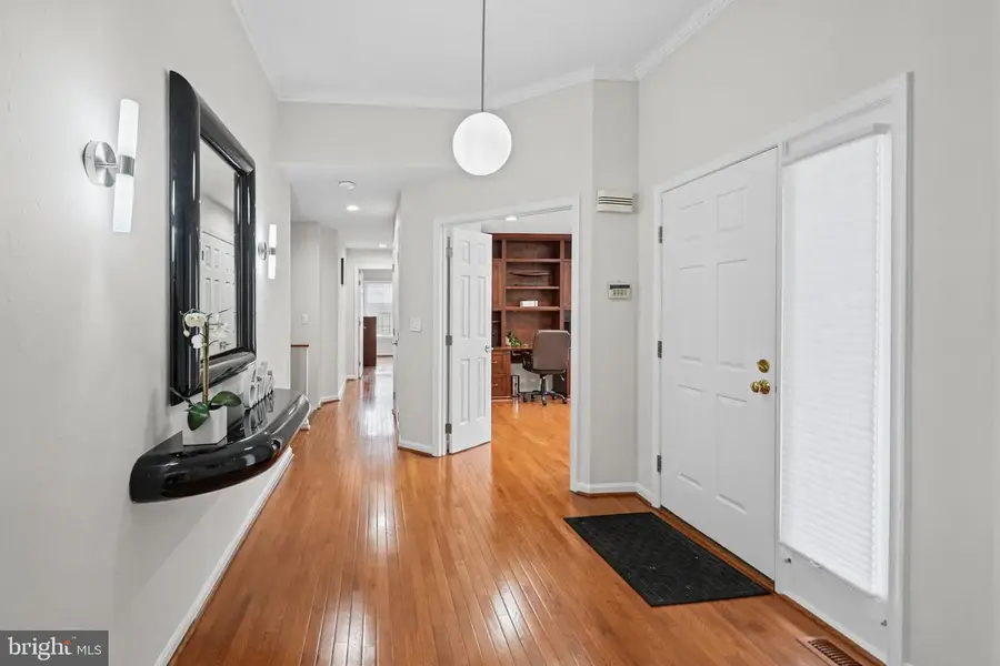 6 Stone Gate Ct, Pikesville, MD 21208 - #3
