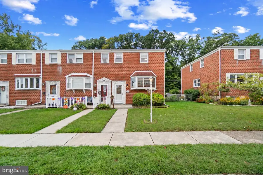943 Circle Dr, Baltimore, MD 21227 - #2
