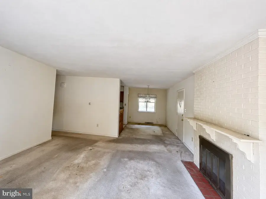 6725 Glenkirk Rd, Baltimore, MD 21239 - #3